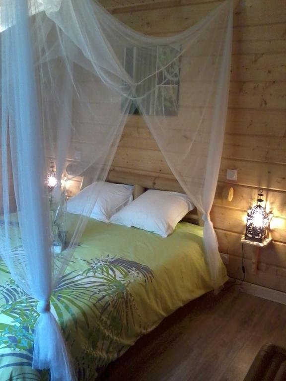 Bed and Breakfast Le Chalet Des 4 Saisons à Mers-sur-Indre Chambre photo